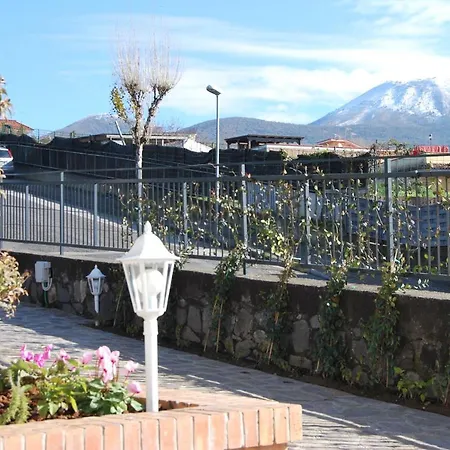 Il Giardino Dei Glicini Couette-café Ercolano