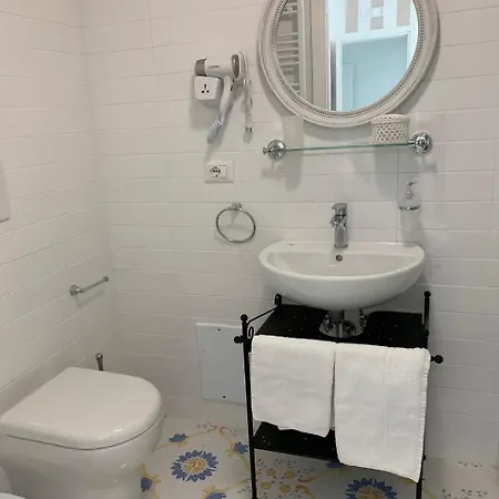 Oda ve Kahvaltı Il Giardino Dei Glicini