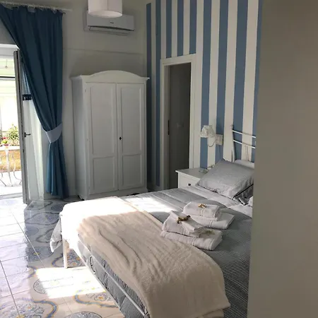 Oda ve Kahvaltı Il Giardino Dei Glicini