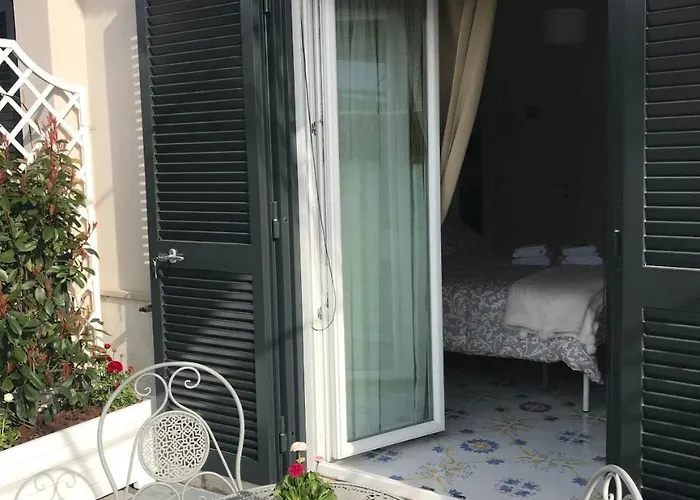 Il Giardino Dei Glicini Nocleg ze śniadaniem Ercolano