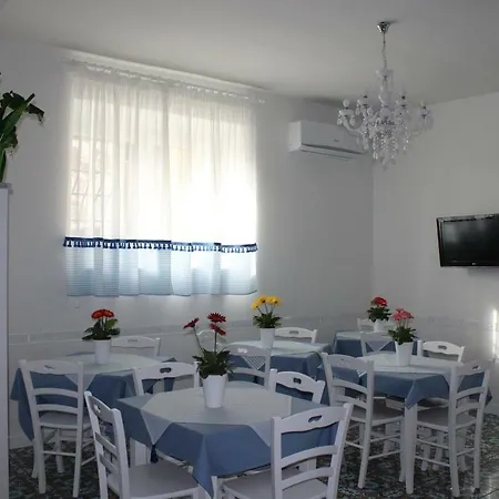 לינה וארוחת בוקר Il Giardino Dei Glicini